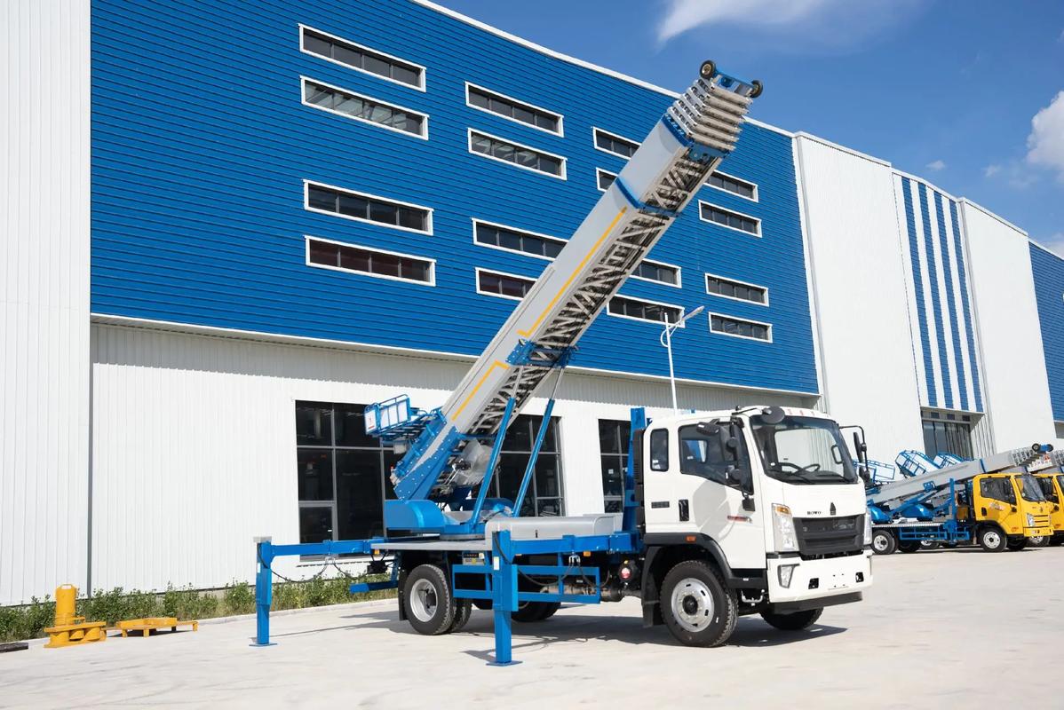 广宗县小型云梯车上料车租赁多少钱